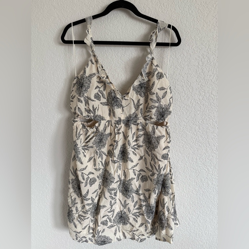 Abercrombie Floral Cut Out Dress NWT